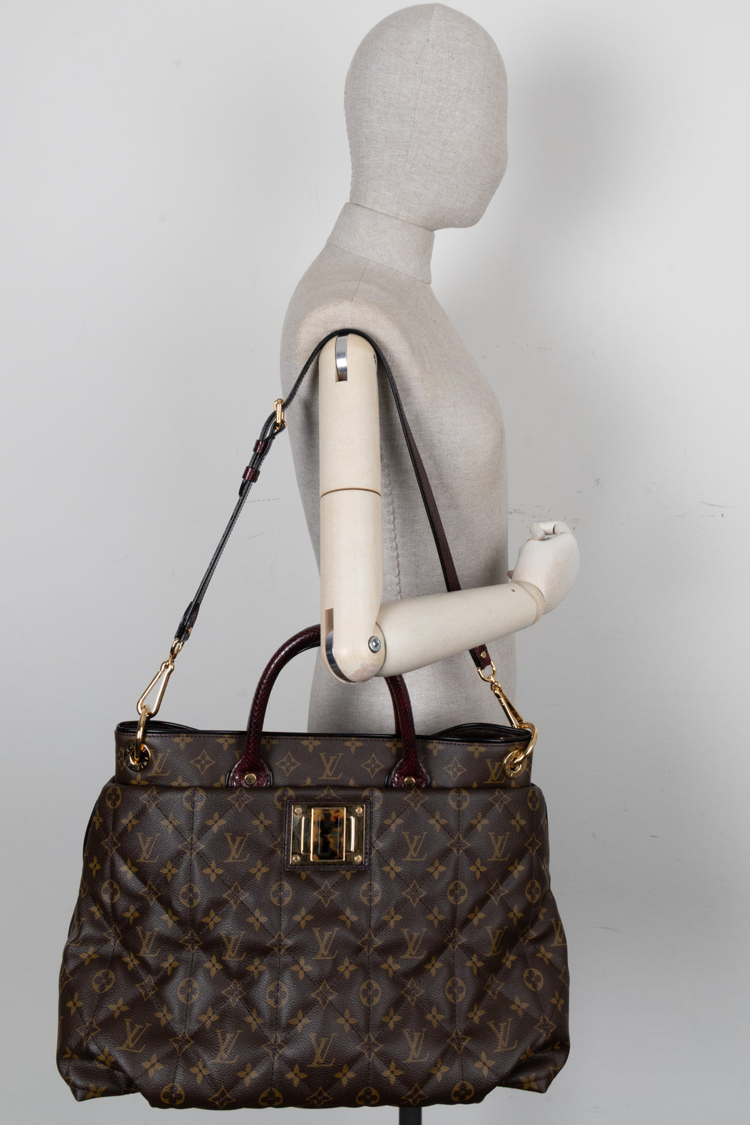 LOUIS VUITTON Etoile GM Tote MNG Python