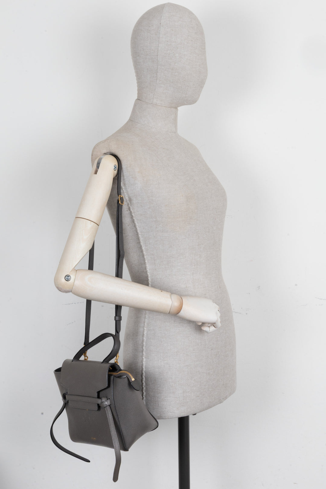 CELINE Belt Bag Nano Cuir Gris