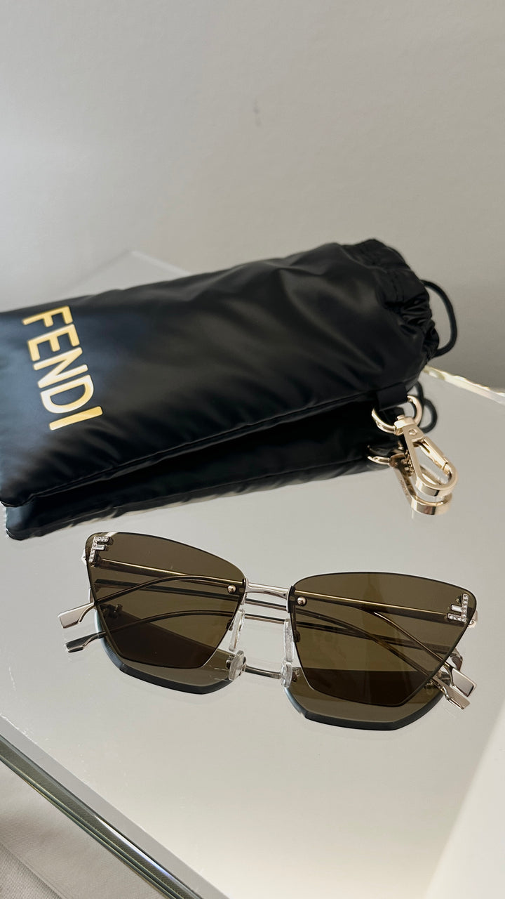 Lunettes de soleil FENDI FE4160US Champagne