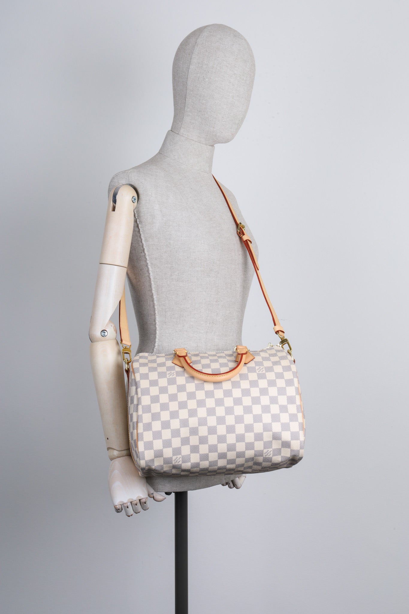 LOUIS VUITTON Speedy 30 Bandoulière – REAWAKE