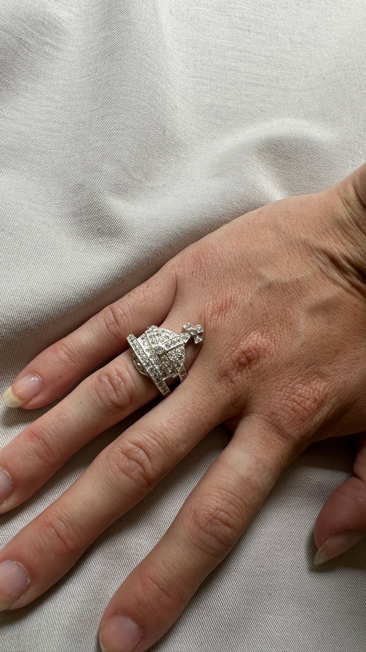 VIVIENNE WESTWOOD Chapel Ring Silver