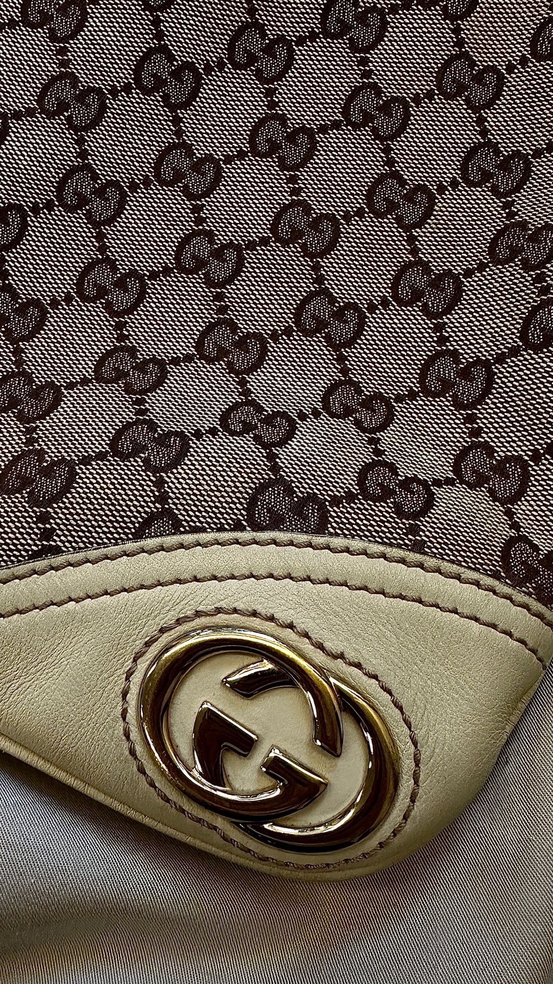 GUCCI Hobo Bag GG Supreme