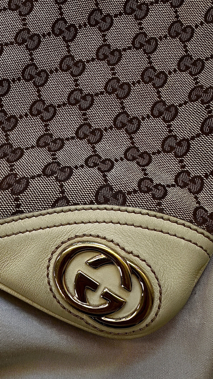 GUCCI Hobo Bag GG Supreme