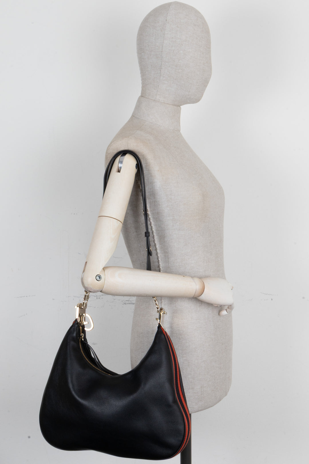 GUCCI Medium Attache Bag Leather Black