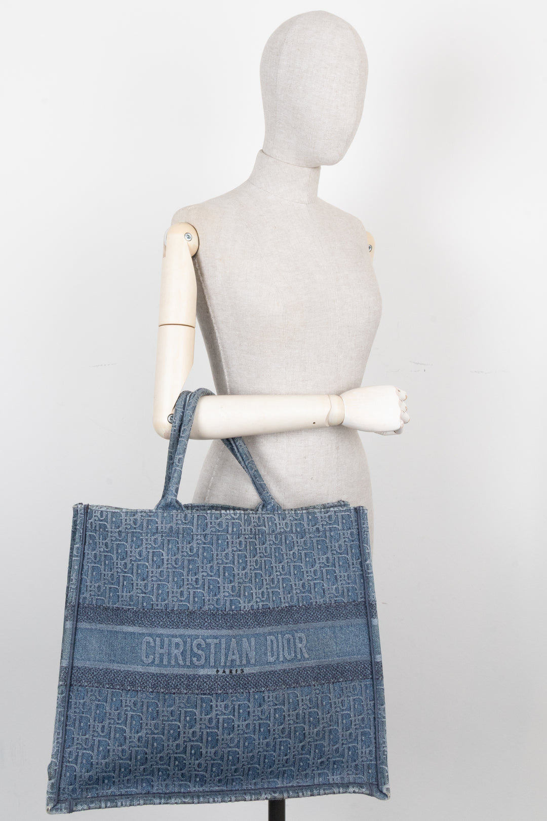 Sac cabas CHRISTIAN DIOR grand modèle en denim