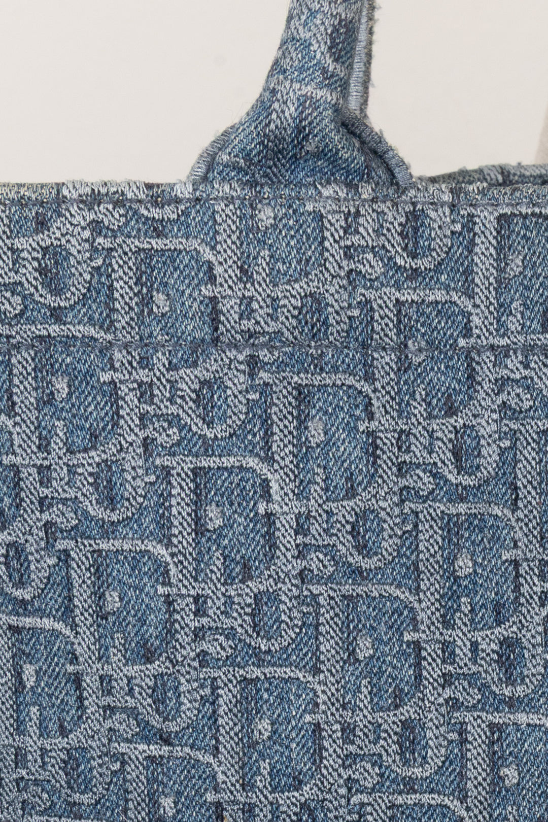 Sac cabas CHRISTIAN DIOR grand modèle en denim