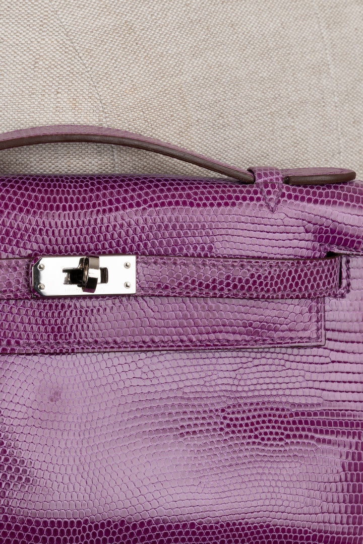 HERMÈS Kelly Pochette Lizard Violet
