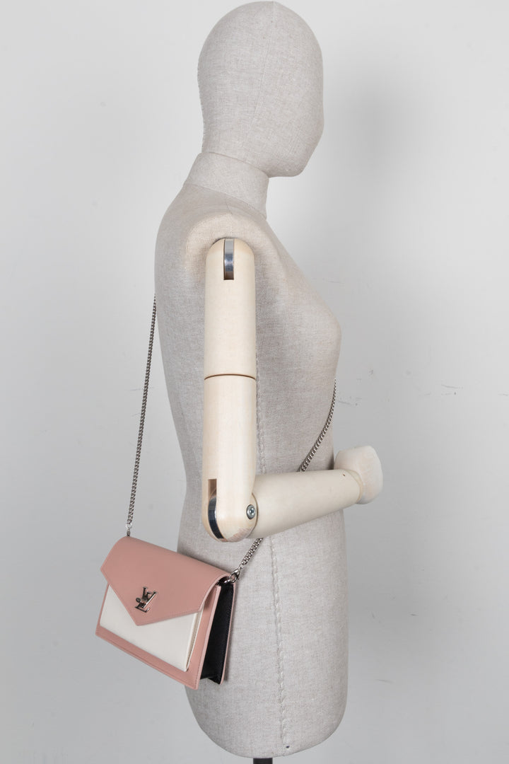 LOUIS VUITTON Mylockme Chain Pochette Leather Tricolor