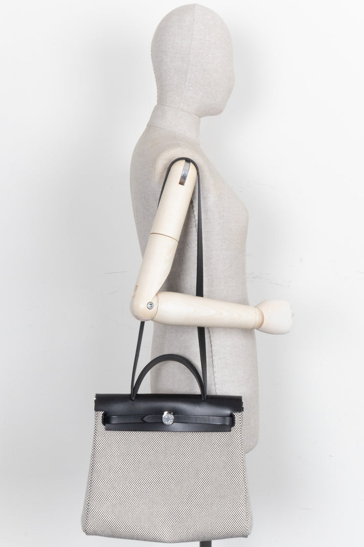 HERMÈS Herbag 31 Zip Vache Hunter Criss Viking