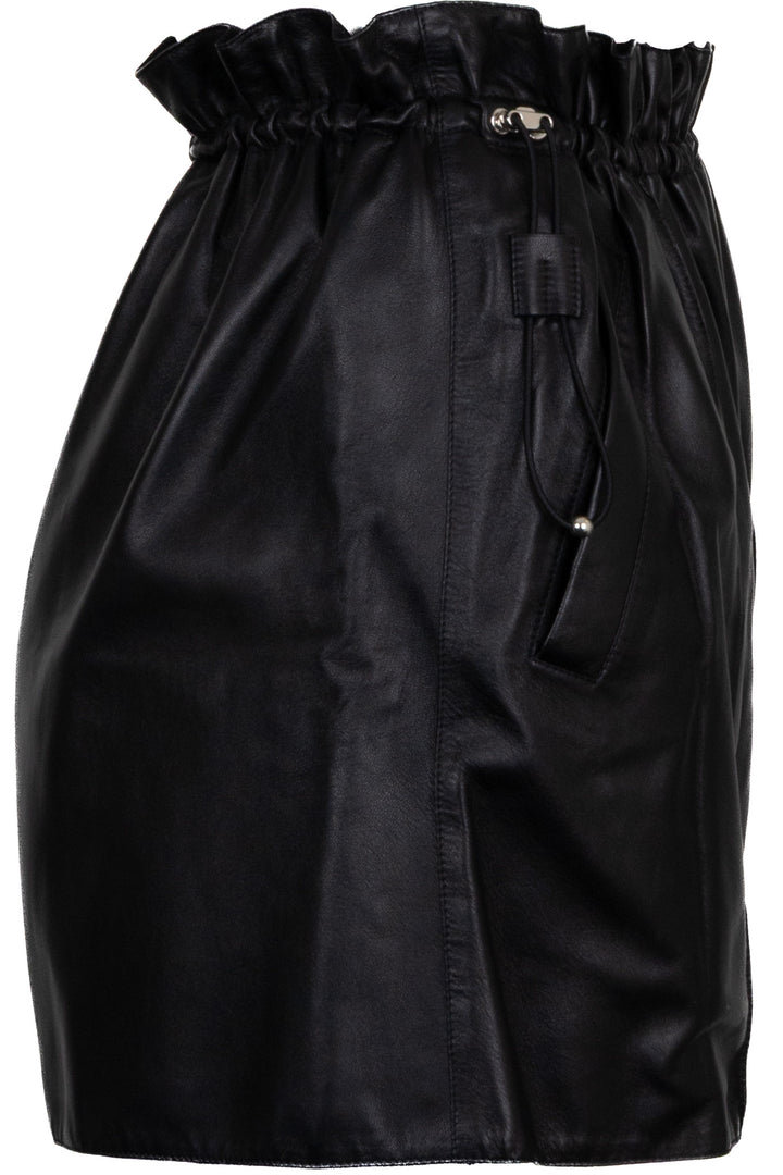 HERMÈS Short à cordon en cuir d'agneau noir