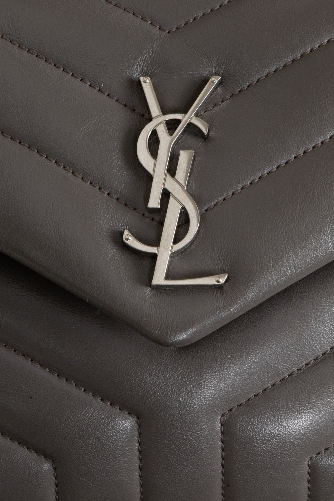 SAINT LAURENT Small Loulou Bag in Grey Leather