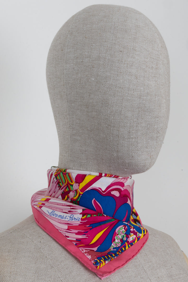 HERMÈS Gavroche 45 Fantaisie Botanique Silk Pink