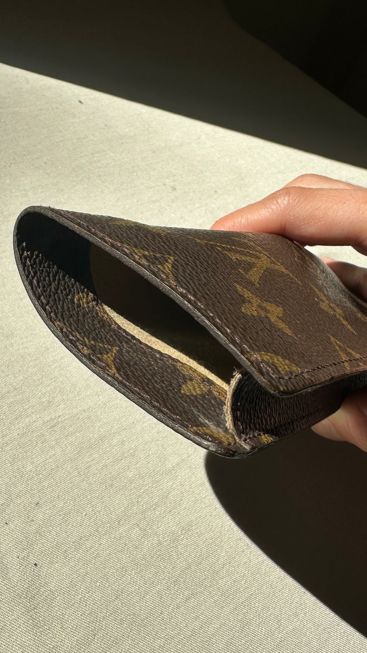 Étui à lunettes LOUIS VUITTON MNG Canvas
