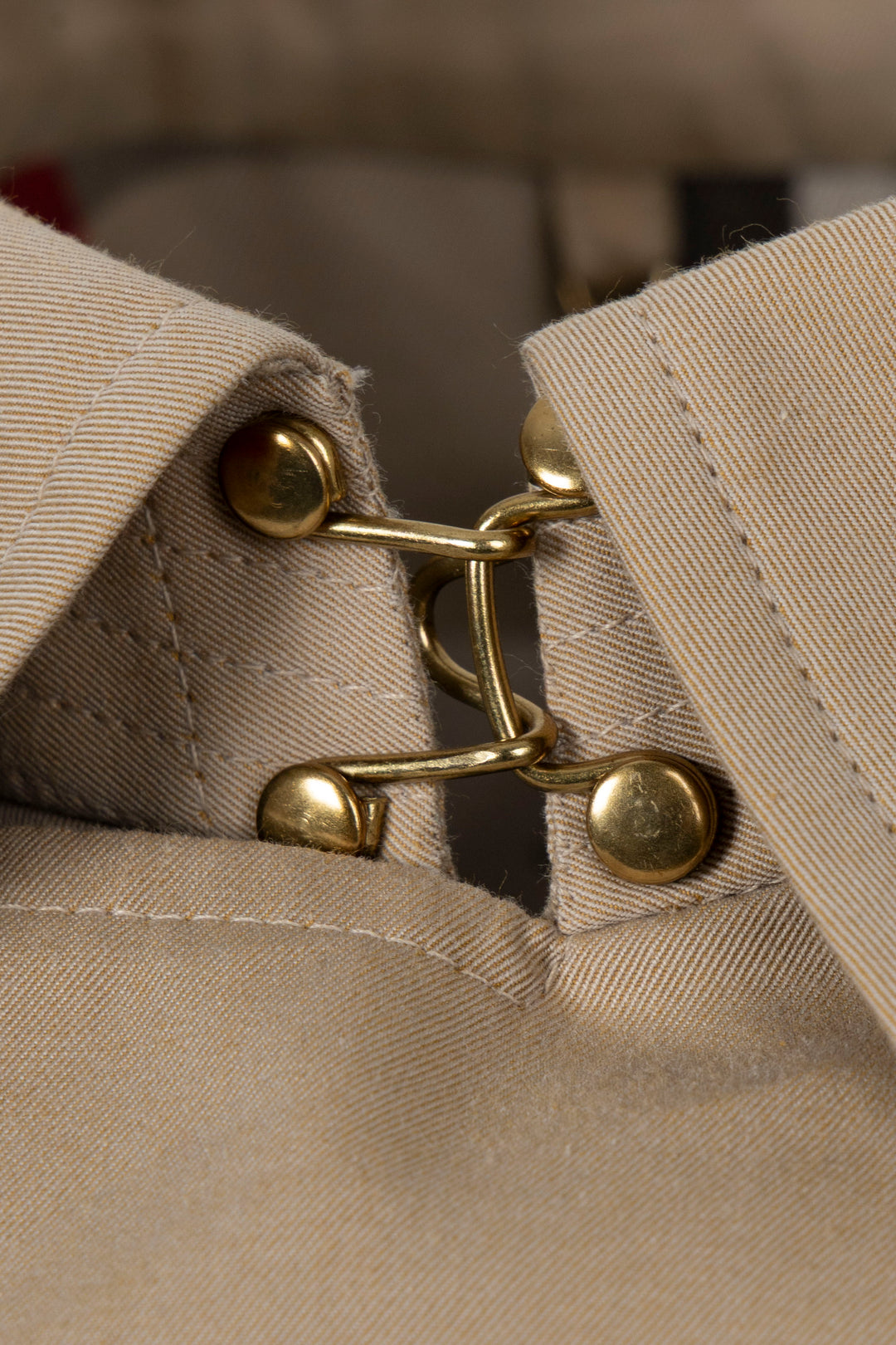 BURBERRY Le trench-coat classique ceinturé Sandringham Beige