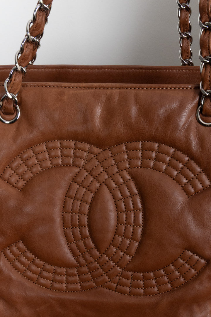 CHANEL Paris Bombay Coco Cabas Cuir Marron