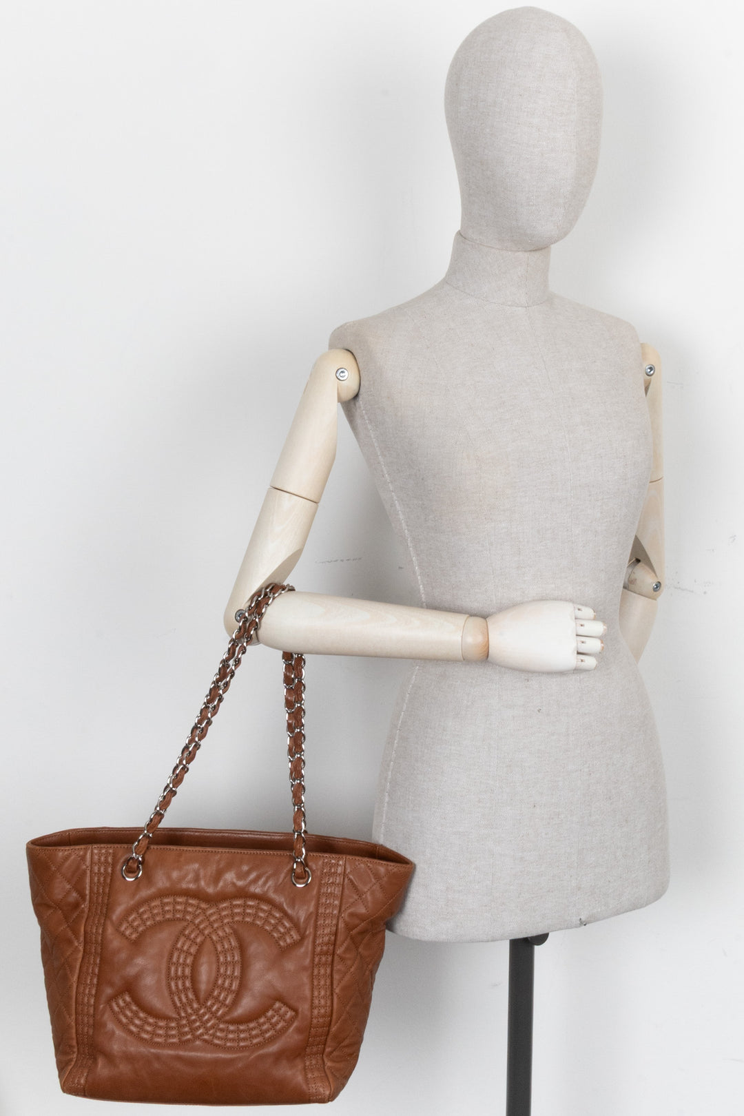 CHANEL Paris Bombay Coco Cabas Cuir Marron