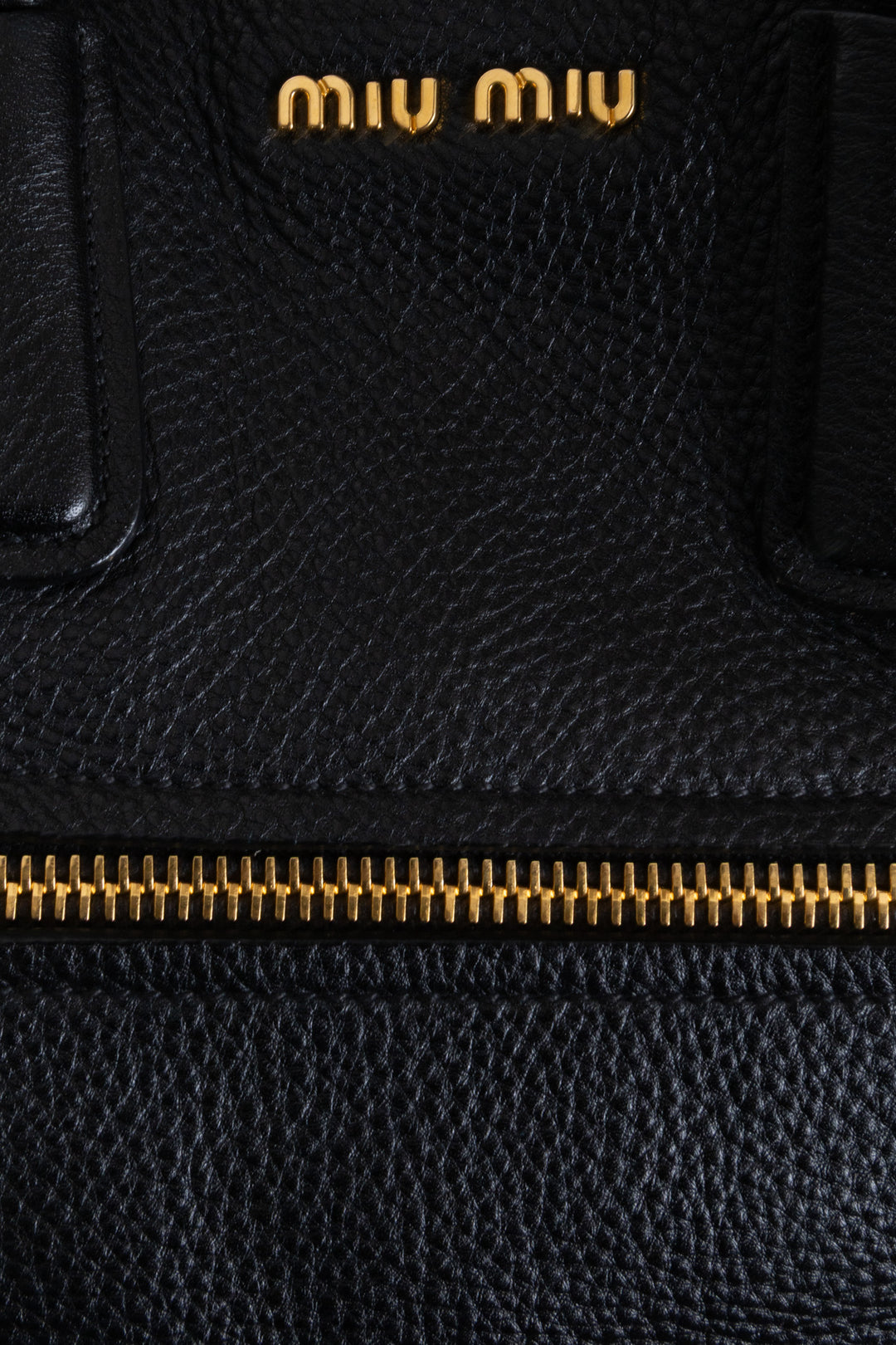 Sac cabas à clous MIU MIU en cuir noir
