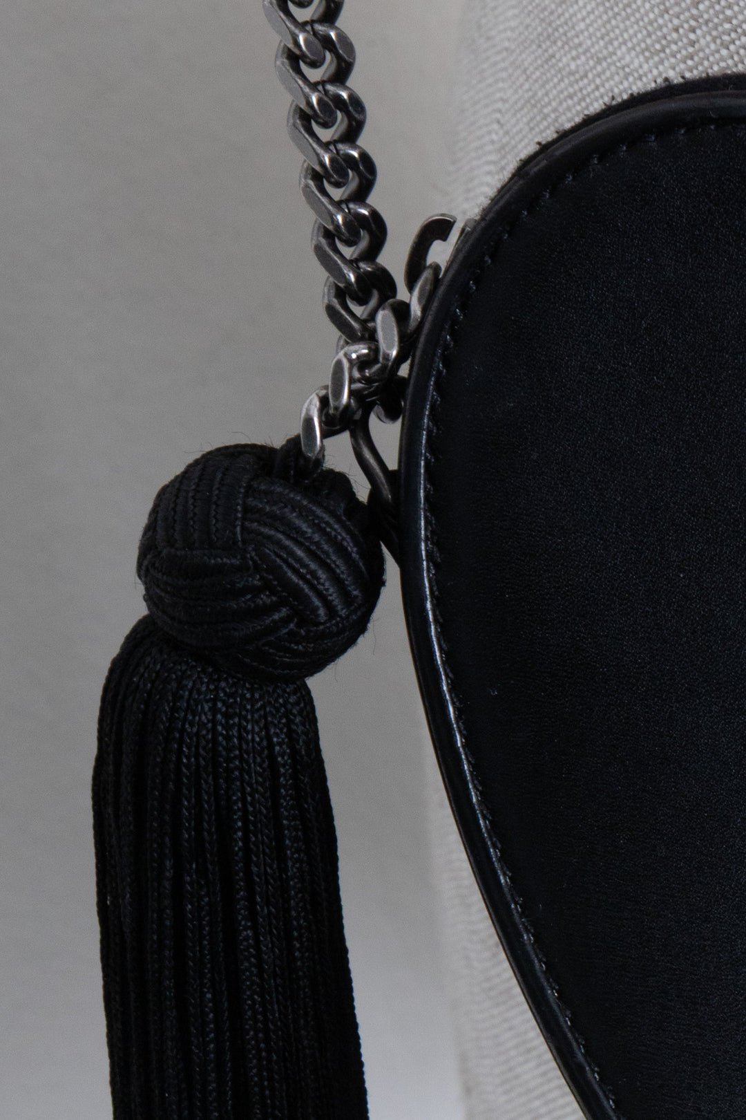 SAINT LAURENT Sac bandoulière Boîte Love Heart Noir