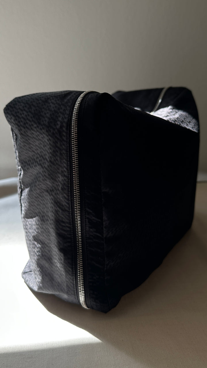 HERMÈS Travelsilk PM Travel Cube Black