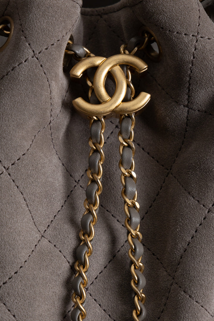 CHANEL 25 Small Suede Grey