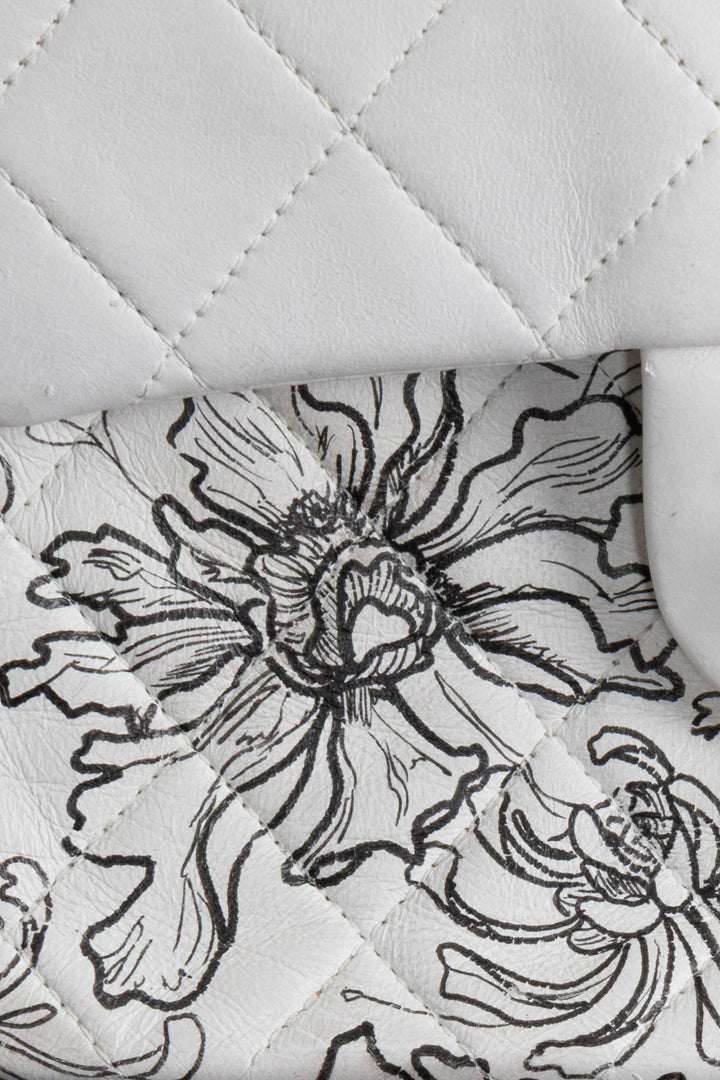 UNFOLD Artistic Chanel Single Flap Bag Small White