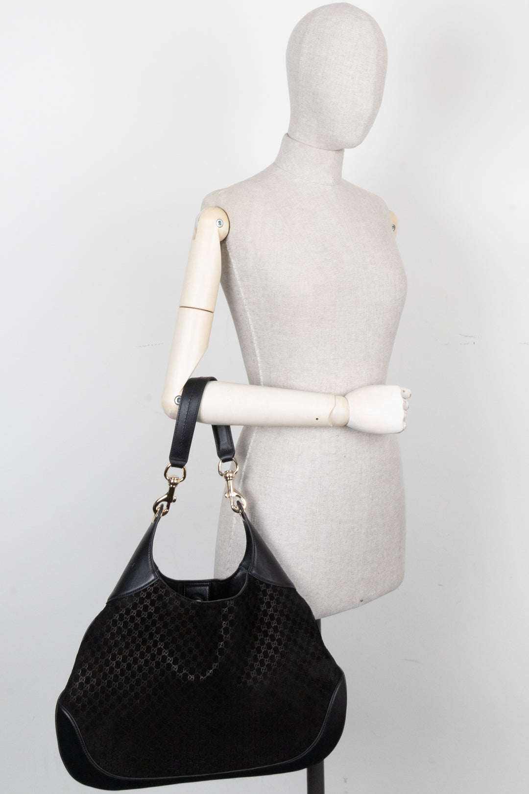 GUCCI B Shoulder Bag Suede Black