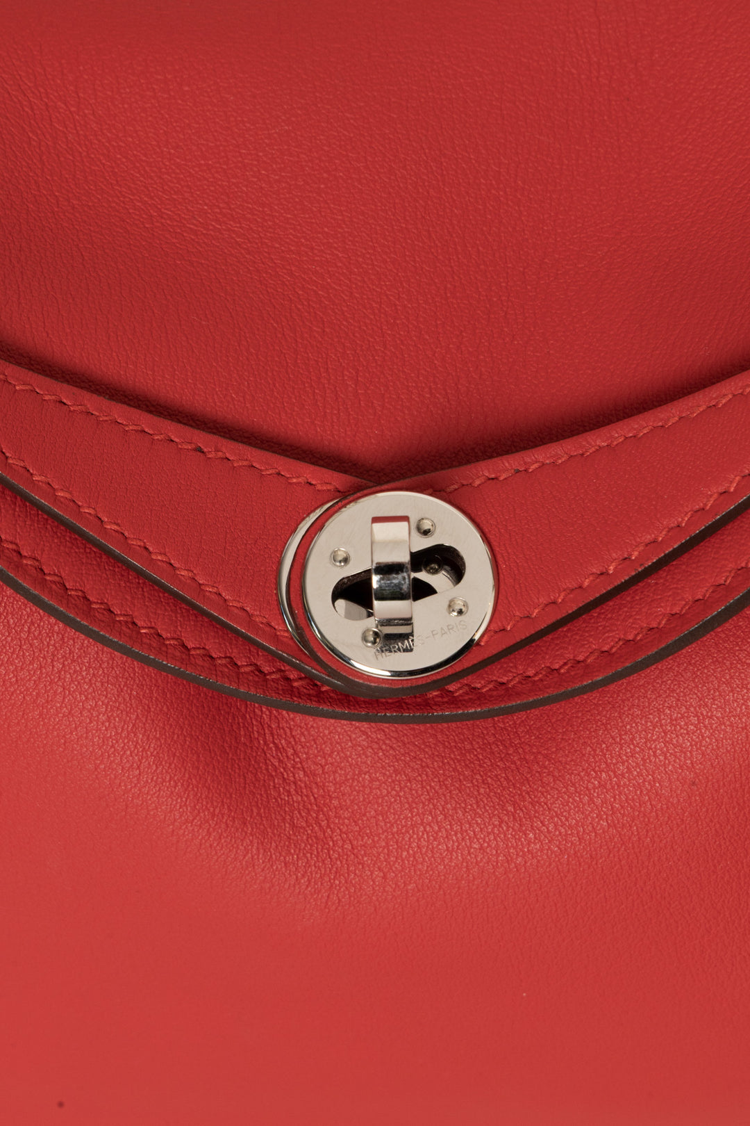 HERMÈS Mini Lindy Swift Leather Rouge Coeur
