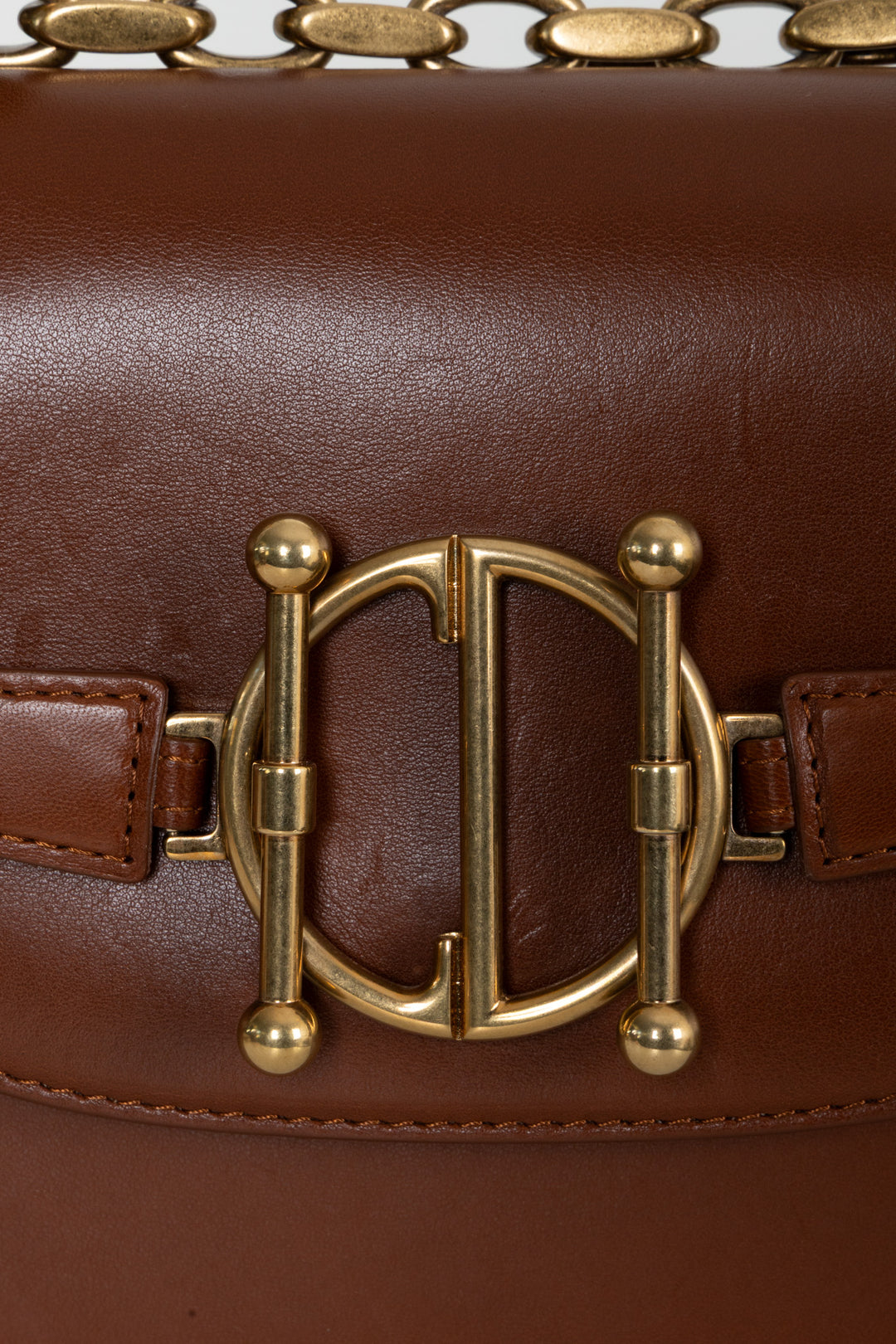 CHRISTIAN DIOR Sac à bandoulière DiorDirection en cuir marron
