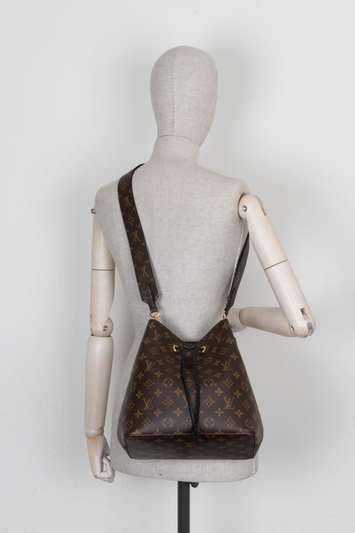 LOUIS VUITTON Neo Noe MNG Canvas with Strap