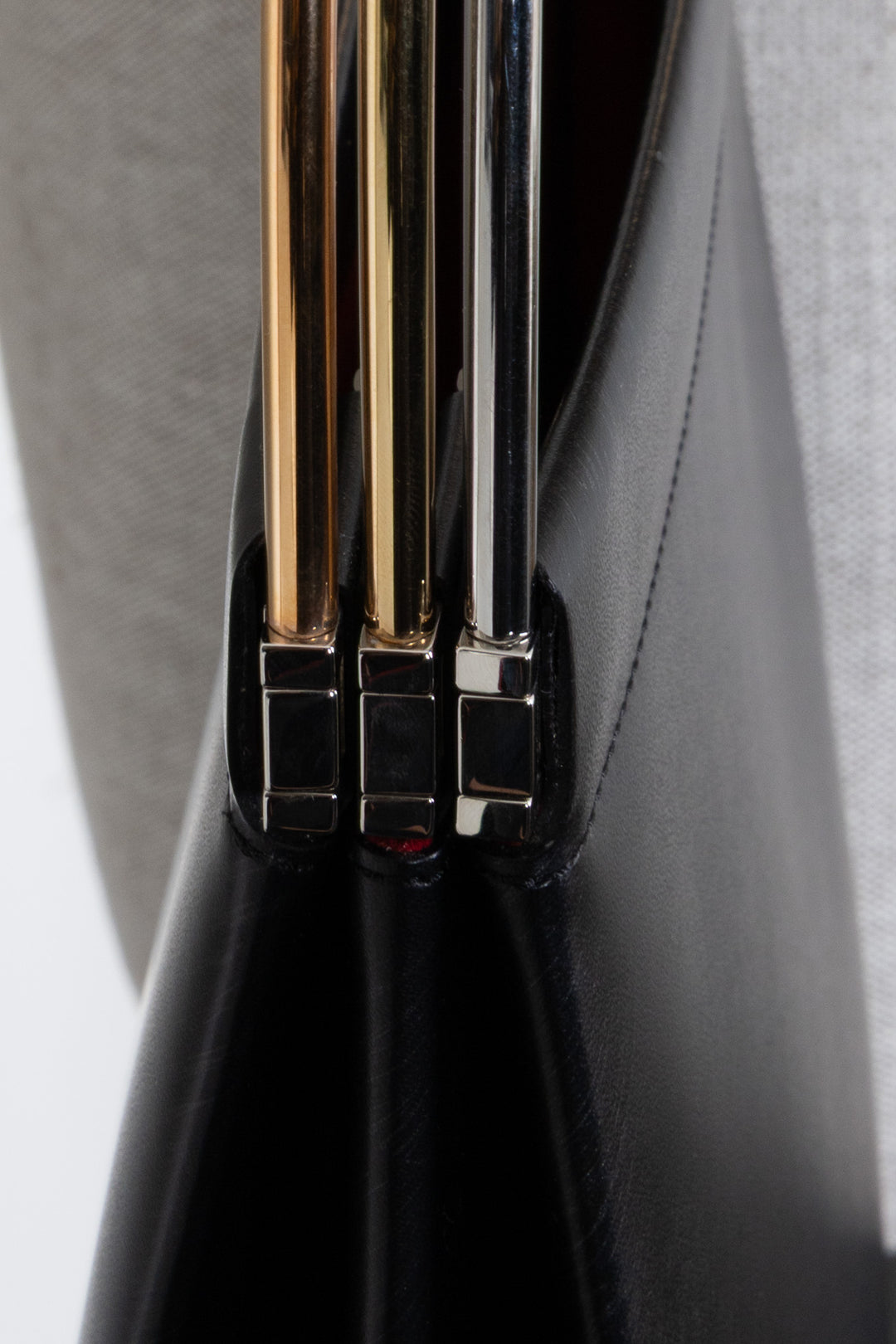 Sac Trinity CARTIER en cuir noir