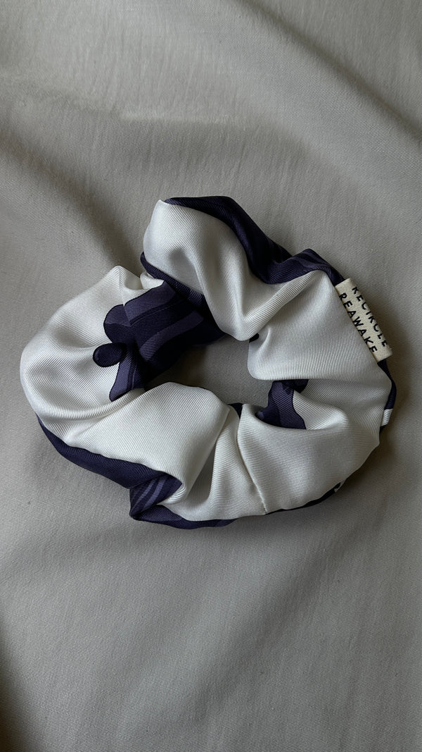REAWAKE Atelier Scrunchie Purple White