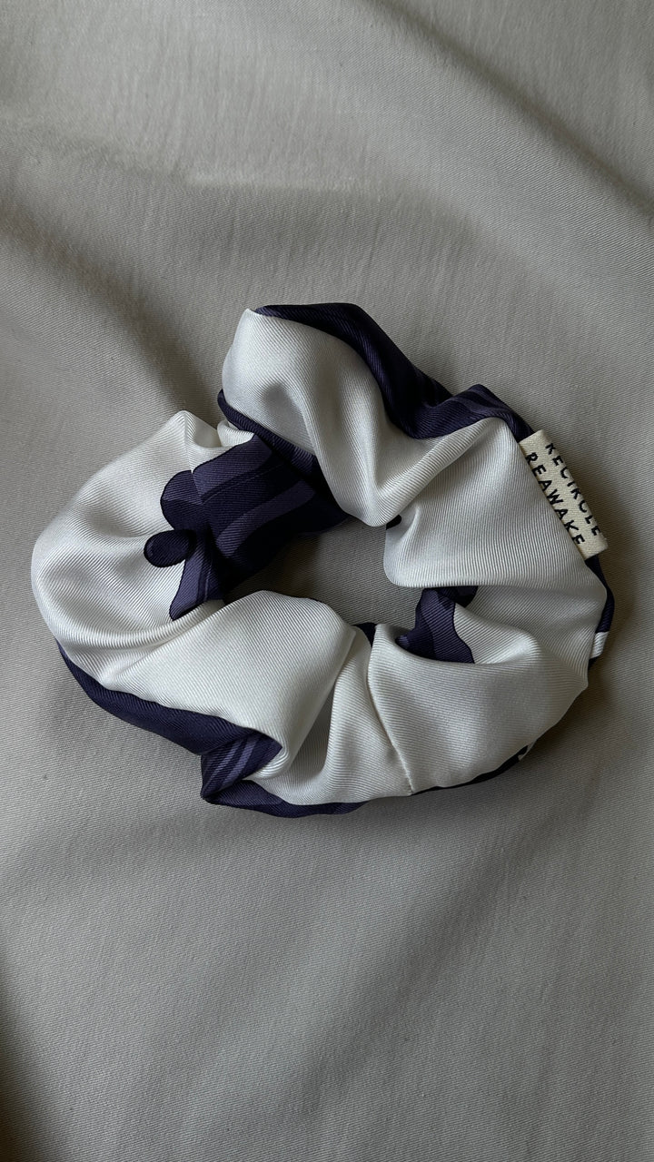 REAWAKE Atelier Scrunchie Purple White