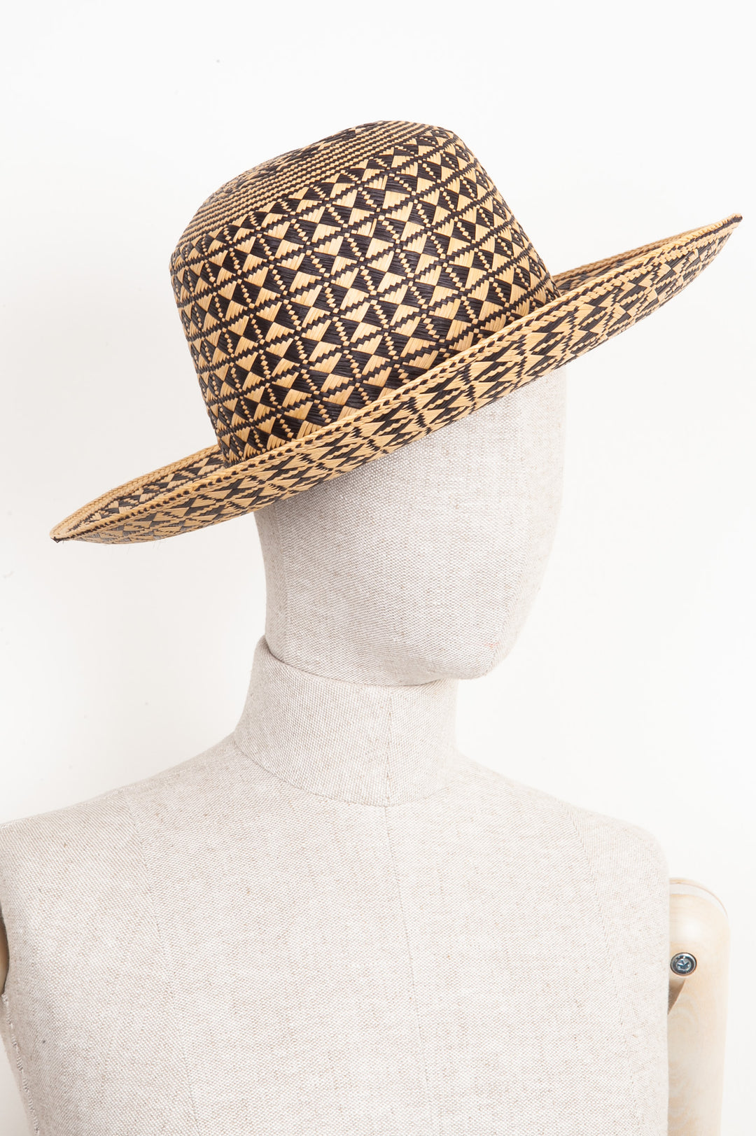 SAINT LAURENT Maui Hat Straw Beige Black