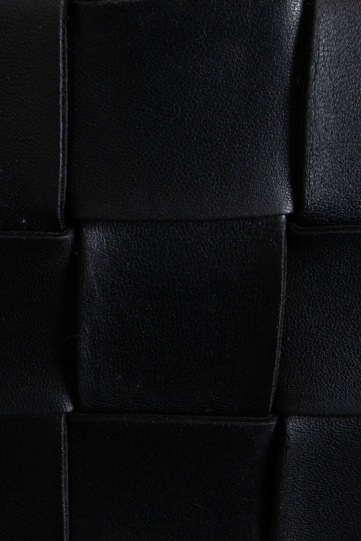 BOTTEGA VENETA Small Intrecciato Cassette Bag Leather Black
