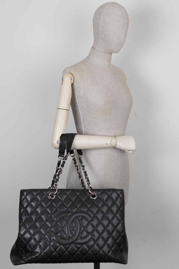 CHANEL GST Large Caviar Grey