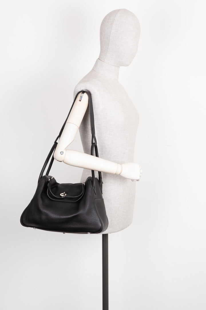 HERMÈS Lindy Bag 34 Clemence Black