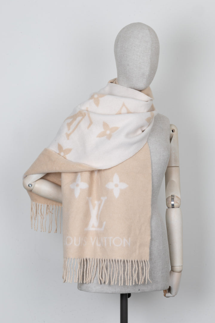 LOUIS VUITTON Scarf Cashmere Beige