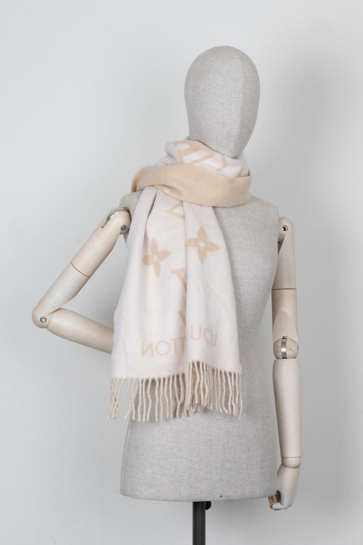 LOUIS VUITTON Scarf Cashmere Beige