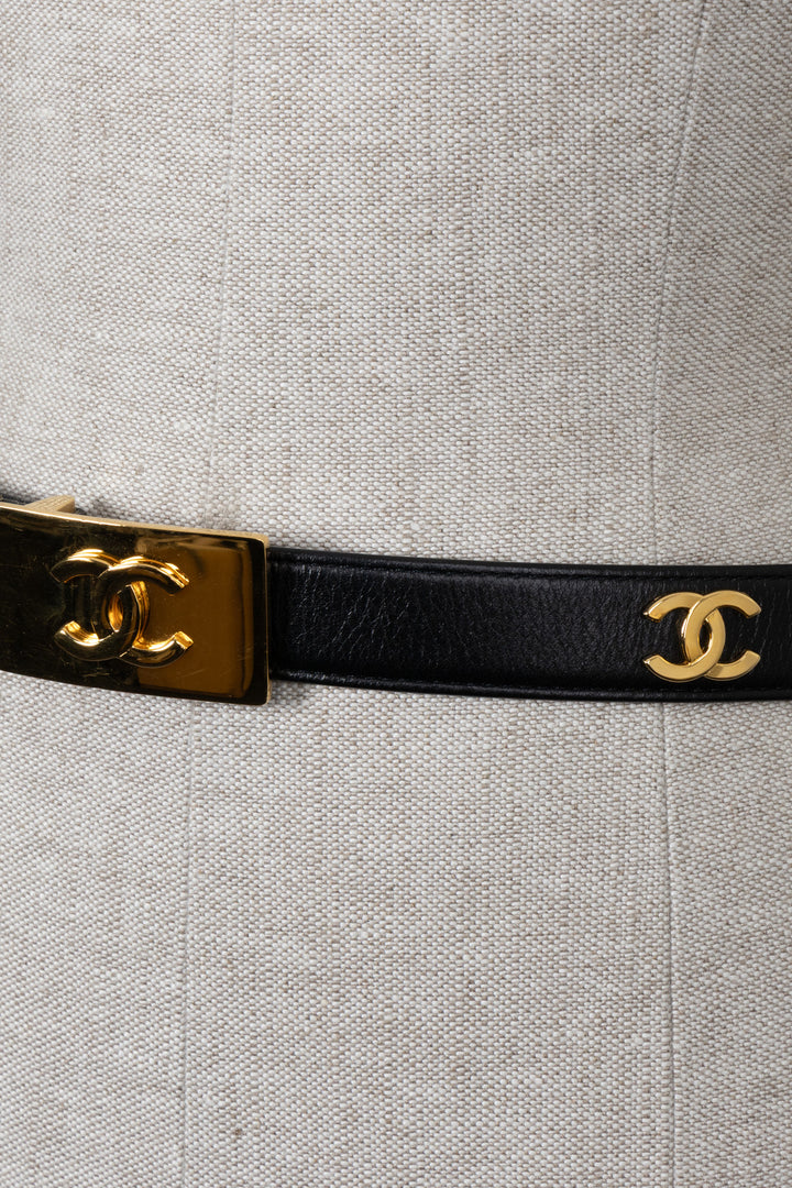 CHANEL 1997 CC Logo Belt Black
