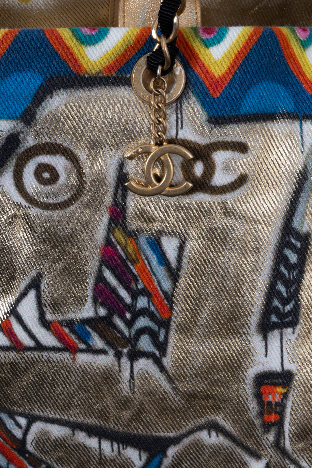 CHANEL 2019 Métiers d'Art Street Spirit Maxi Shopping Bag Multicolor