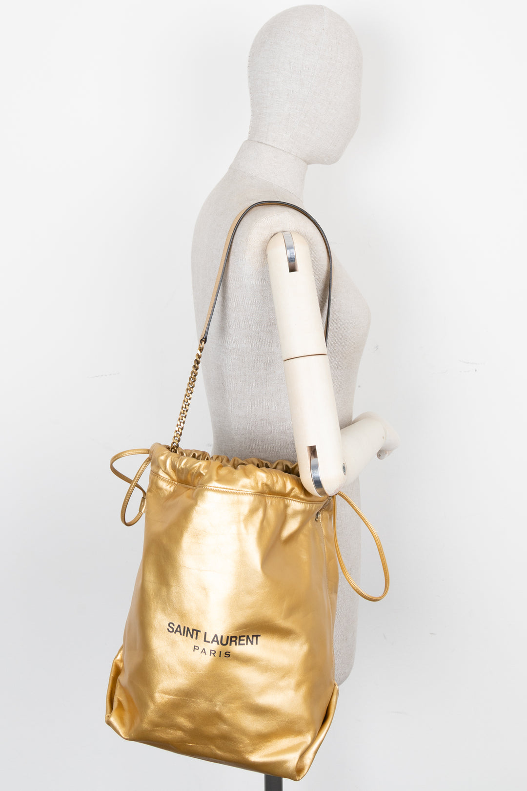 SAINT LAURENT Teddy Sac seau à cordon de serrage Or