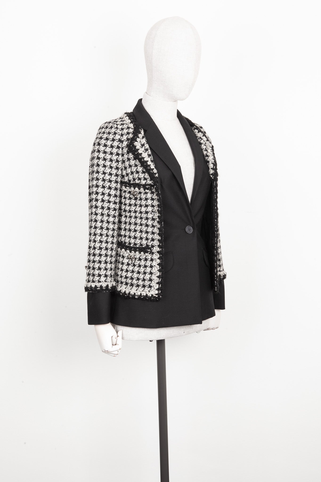 CHANEL Layered Jacket Tweed Houndstooth – REAWAKE