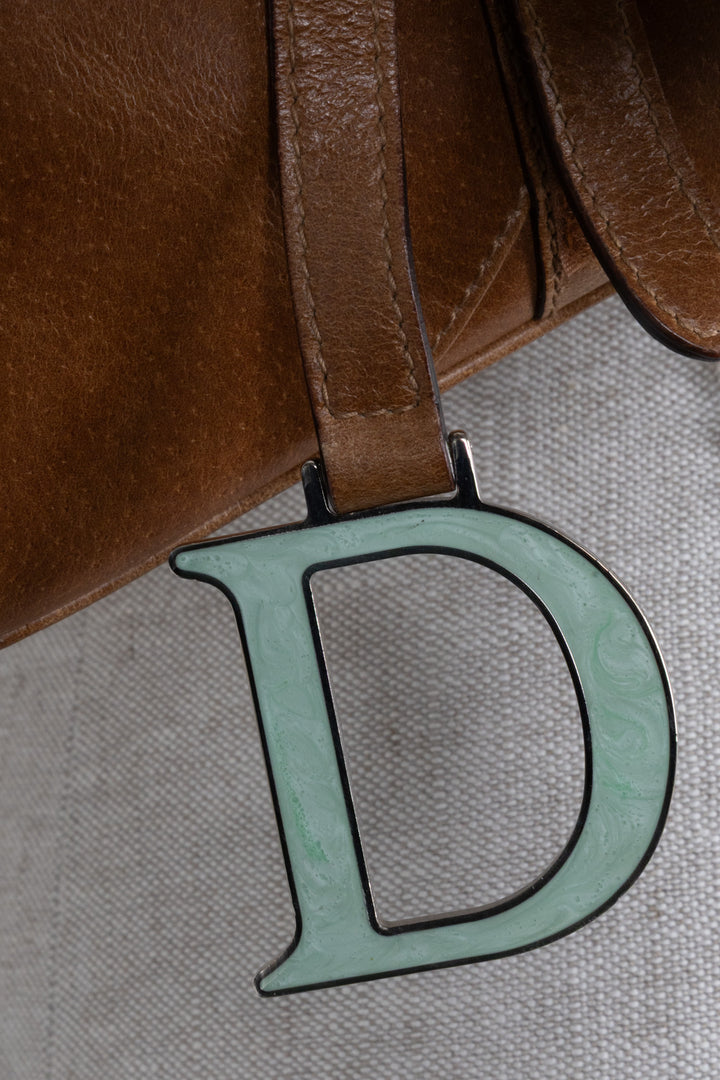 Sac Saddle vintage tressé CHRISTIAN DIOR en cuir marron