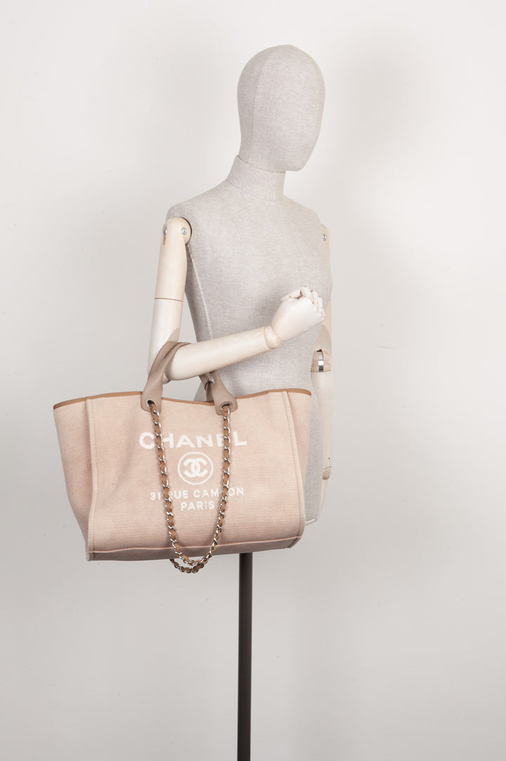 CHANEL Sac Deauville moyen Beige