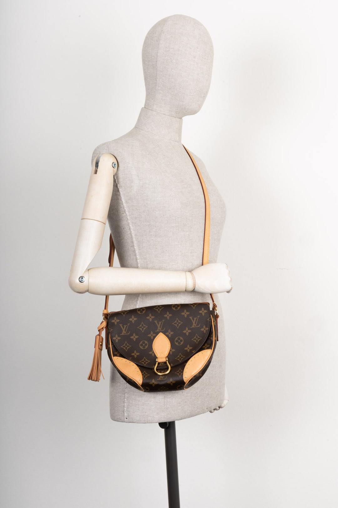 Vuitton Saint Cloud Cloud Lv Bag Saint-Cloud LOUIS VUITTON Epi