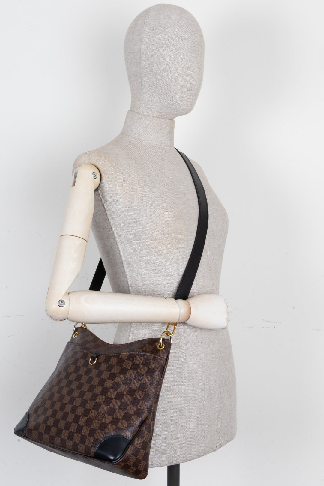 LOUIS VUITTON Odeon MM Damier Ebene Canvas