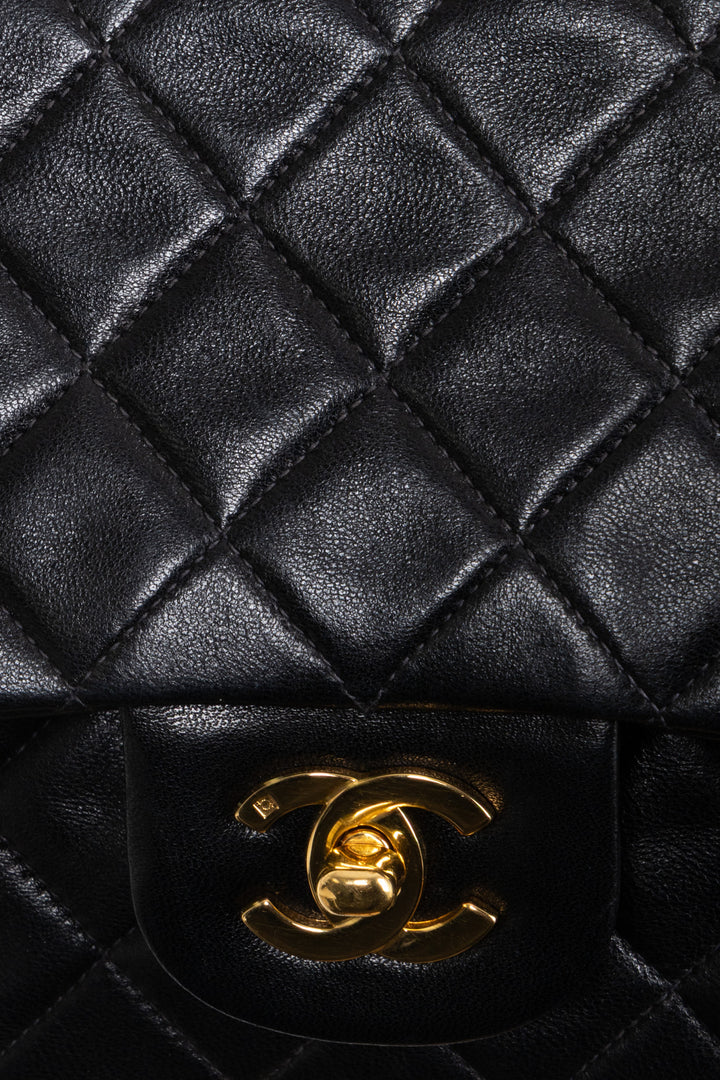 CHANEL Vintage Medium Double Flap Bag in Black Leather