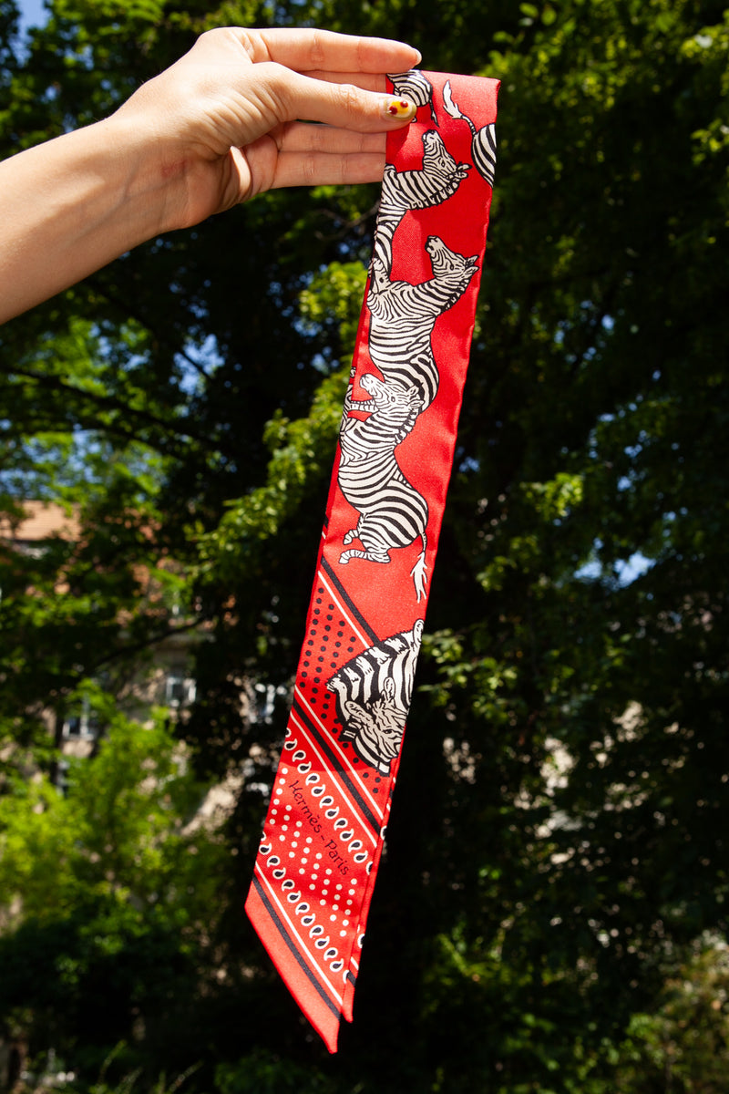 HERMÈS Les Zebres Twilly Red