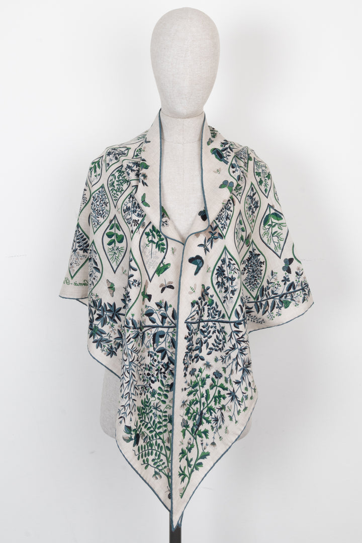 HERMÈS Plantes Officinales Triangle Scarf Green