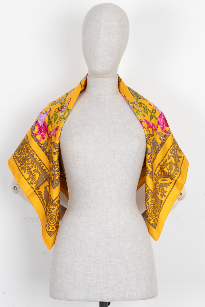 HERMÈS Early America 90 Carré Silk Yellow